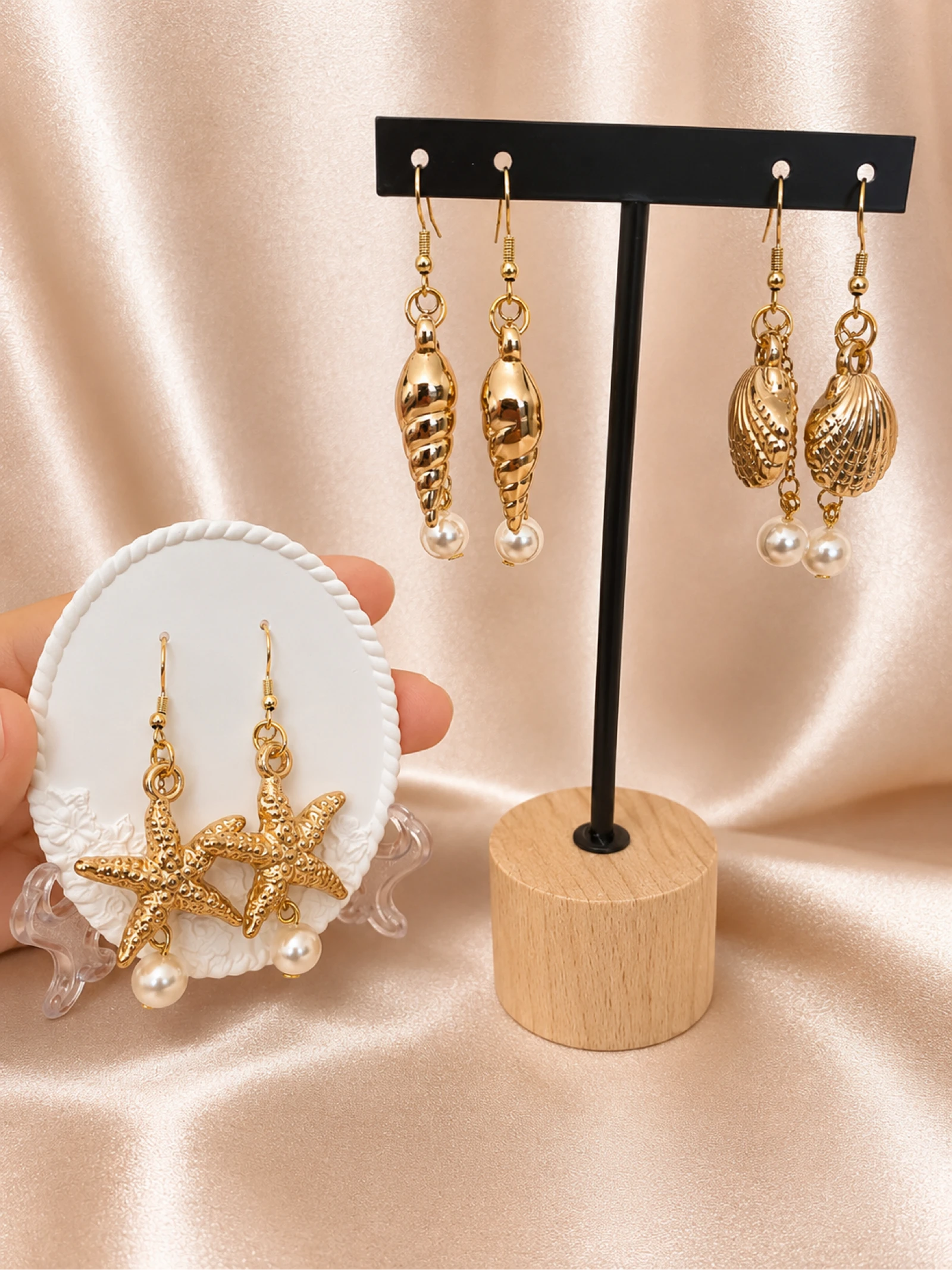 Conjunto de bijuterias douradas estilo marinho – photo 3